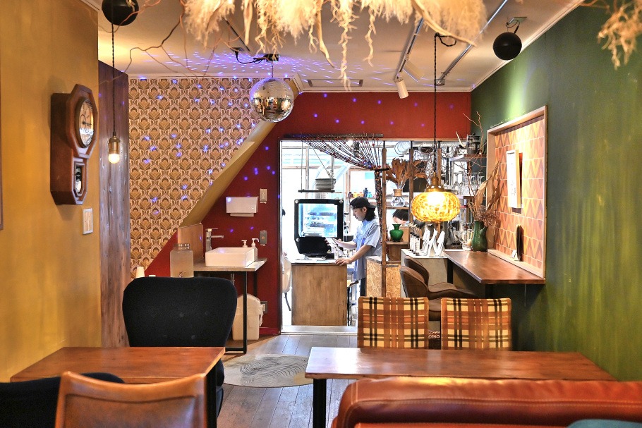 abotam coffee standの内観