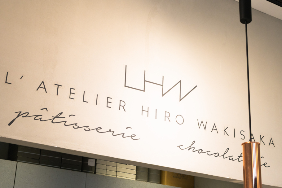 L’ATELIER HIRO WAKISAKA ロゴ