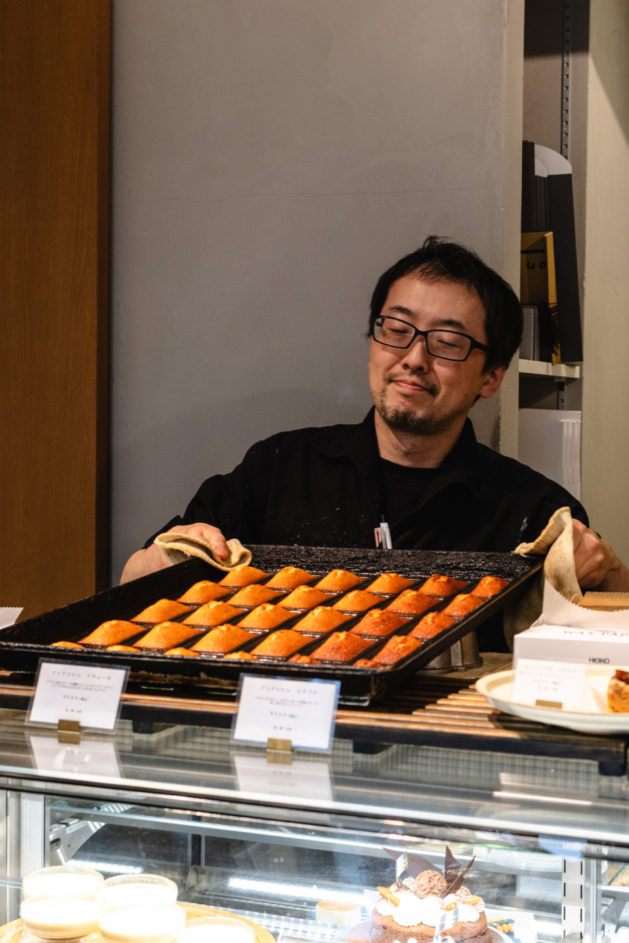 焼きたてのフィナンシェが登場