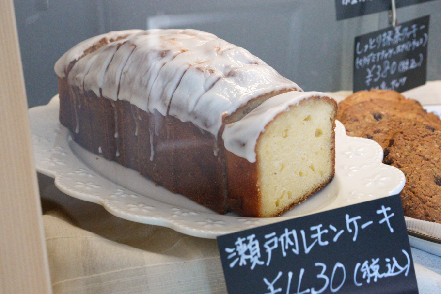 未来菓子店のレモンケーキ