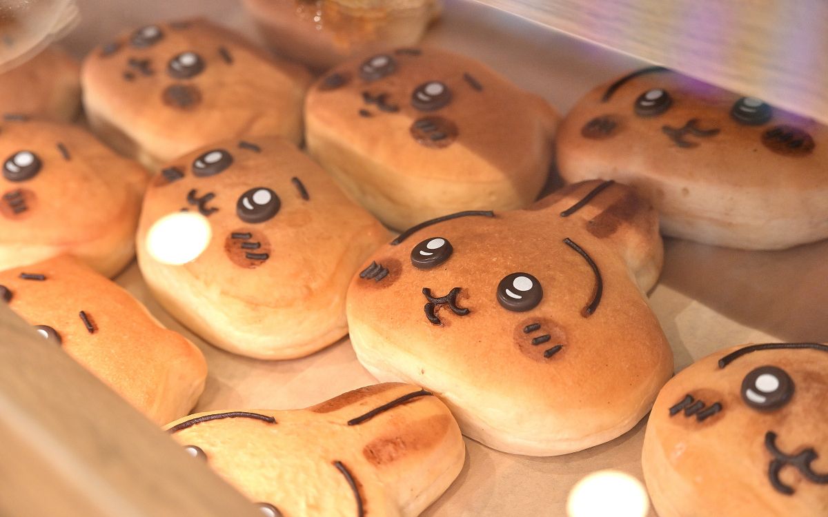 【大阪・梅田】“ちいかわ”のパン屋さん「ちいかわベーカリー OSAKA」がKITTE大阪に常設オープン！大阪限定のたこせんバーガーも♡