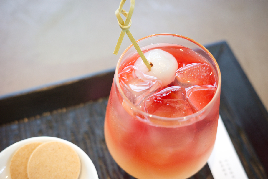 荔枝来莉花茶
