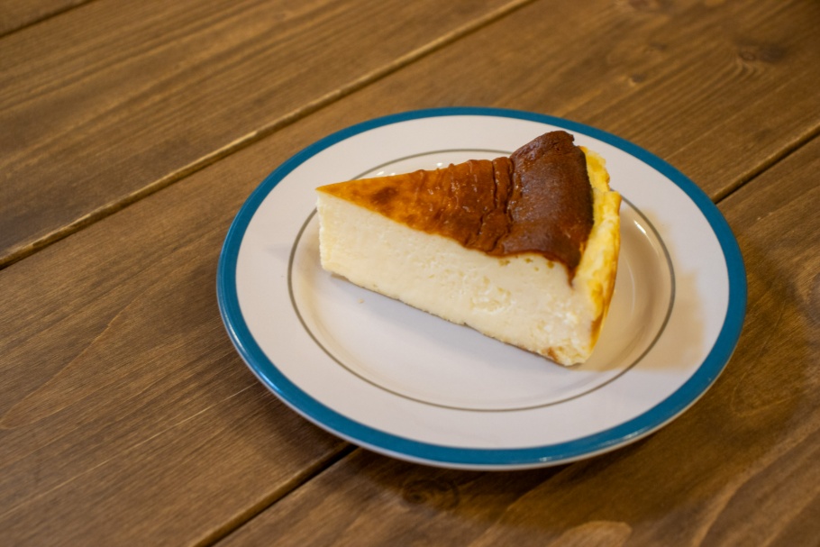 濃厚なのにくどくない。こだわりのチーズケーキ
